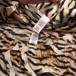 victoria’s secret size large pajamas tiger print